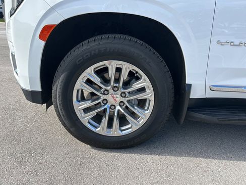 Used 2022 GMC Yukon SLT w/ SLT Luxury Package AWD/4WD image 56