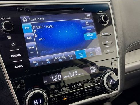 Used 2018 Subaru Outback 2.5i Premium image 14