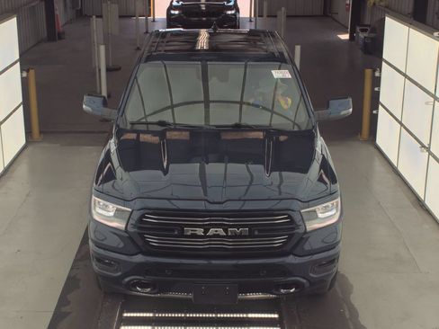 Used 2024 RAM 1500 Laramie AWD/4WD image 10