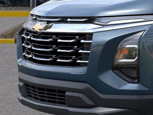 New 2026 Chevrolet Equinox LT FWD image 13