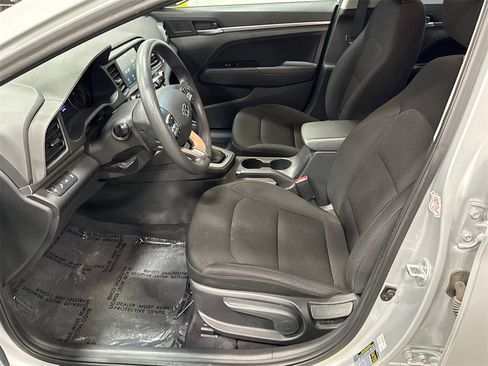 Used 2019 Hyundai Elantra SEL w/ Cargo Package image 6