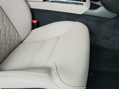 Certified 2026 Volvo XC90 B6 Plus w/ Protection Package Premier AWD/4WD image 38