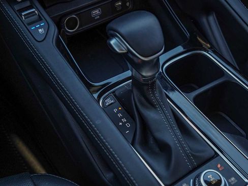 Certified 2024 Kia Telluride EX w/ EX Captain's Chair Package image 21