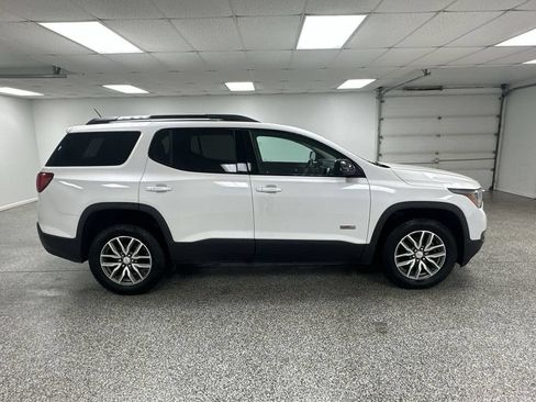Used 2017 GMC Acadia SLE w/ Driver Alert Package I AWD/4WD image 9