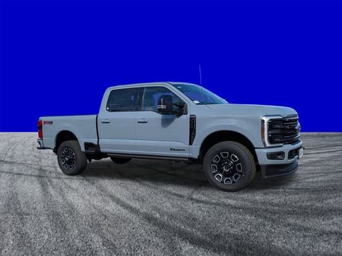 New 2026 Ford F350 Platinum w/ FX4 Off-Road Package AWD/4WD image 2