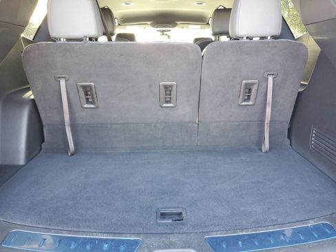 Used 2023 Buick Enclave Essence FWD image 7