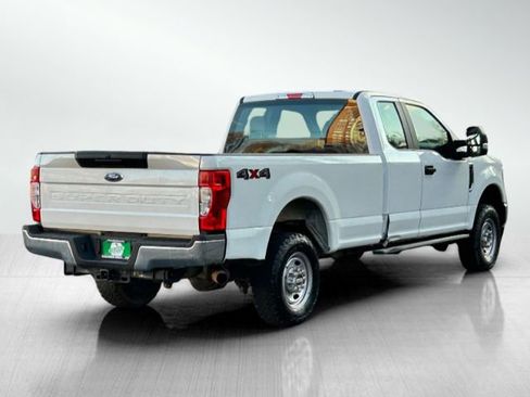 Used 2022 Ford F250 XL w/ Power Equipment Group image 4