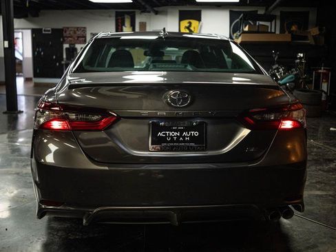 Used 2023 Toyota Camry SE w/ Convenience Package FWD image 6