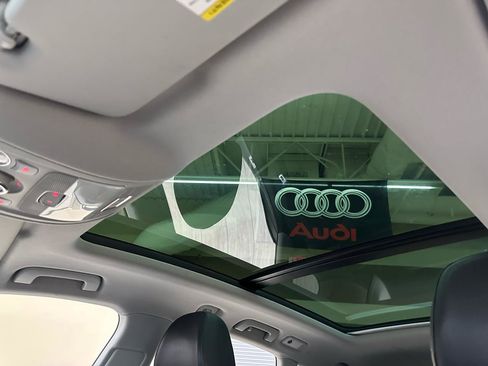 Used 2017 Audi Q5 2.0T Premium AWD/4WD image 29