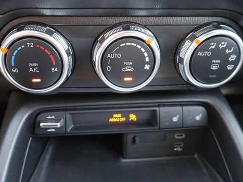 Used 2025 MAZDA MX-5 Miata RF Grand Touring RWD image 27