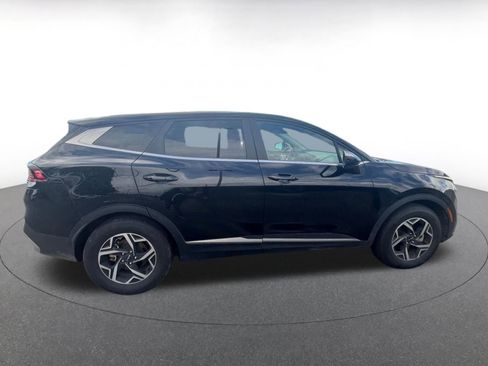Used 2025 Kia Sportage LX FWD image 8