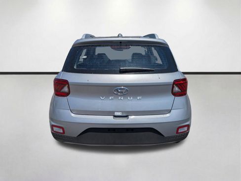 New 2026 Hyundai Venue SEL FWD image 6