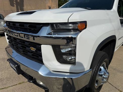 Used 2022 Chevrolet Silverado 3500 LT w/ Convenience Package image 55