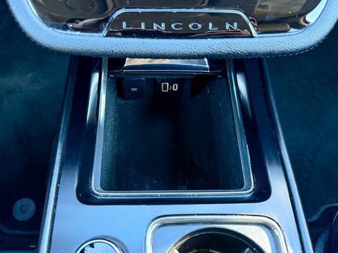 Used 2021 Lincoln Corsair AWD w/ Equipment Group 101A image 30