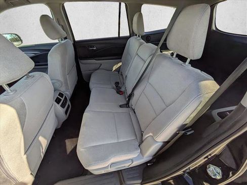 Used 2019 Honda Pilot EX image 20