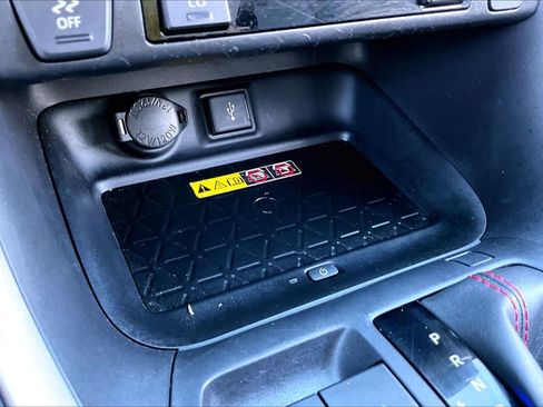 Used 2022 Toyota RAV4 XSE w/ Weather Package AWD/4WD image 32