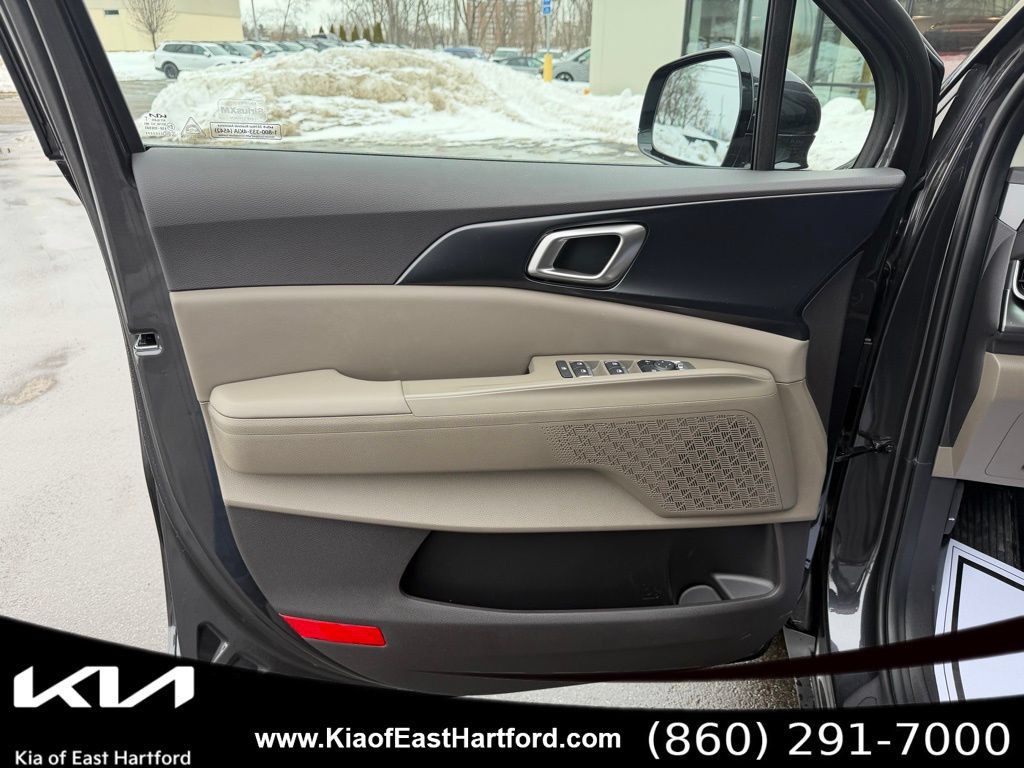 New 2026 Kia Carnival LX FWD image 26