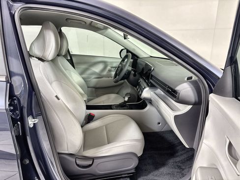 Used 2025 Hyundai Kona SE FWD image 25