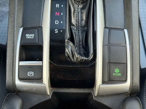 Used 2019 Honda Civic Sport image 21