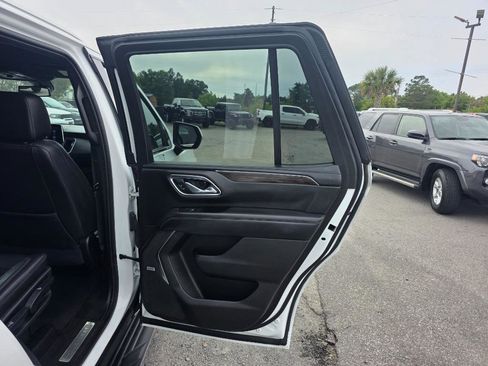 Used 2021 Chevrolet Tahoe LT image 14