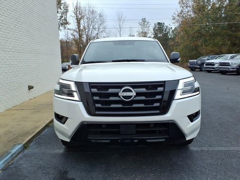 Used 2024 Nissan Armada SL w/ Midnight Edition Package image 2