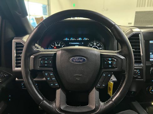 Used 2015 Ford F150 XLT w/ Equipment Group 302A Luxury image 11