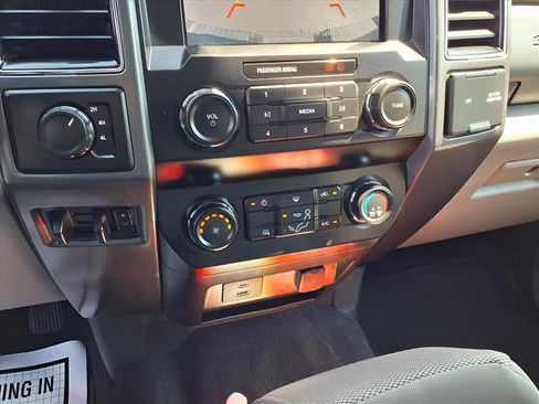 Used 2022 Ford F350 XLT AWD/4WD image 40