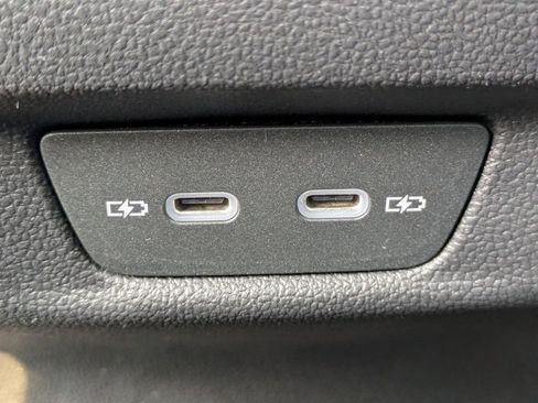 New 2026 Volkswagen Tiguan SE R-Line FWD image 15