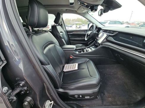Used 2023 Jeep Grand Cherokee 4WD 4xe image 10