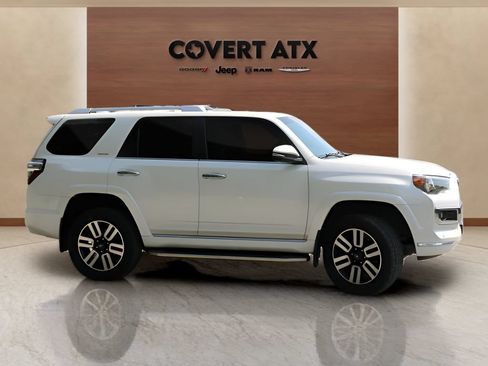 Used 2022 Toyota 4Runner Limited AWD/4WD image 6