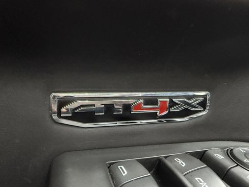 Used 2022 GMC Sierra 1500 AT4X image 13