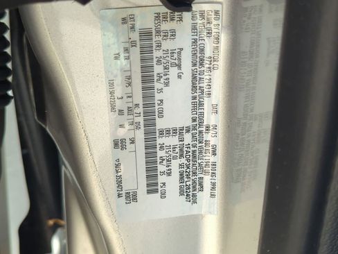 Used 2015 Ford Focus SE image 22