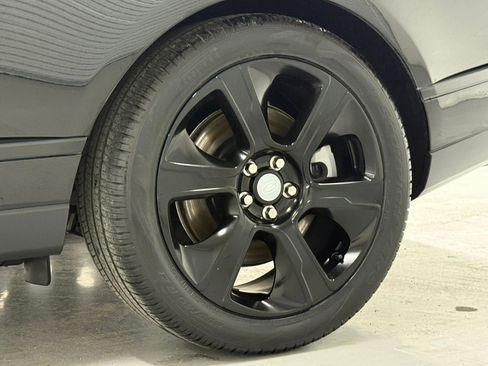 Used 2019 Land Rover Range Rover Supercharged image 46