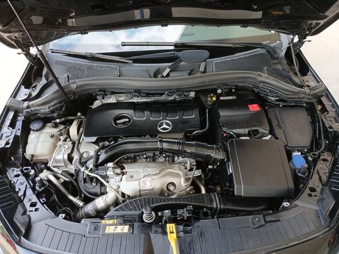 Used 2022 Mercedes-Benz GLA 250 4MATIC image 31