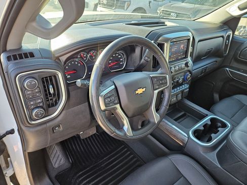 Used 2021 Chevrolet Silverado 1500 LTZ w/ Z71 Off-Road Package AWD/4WD image 14