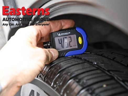 Used 2023 Subaru Forester Premium image 29