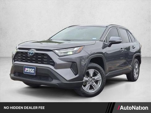 Used 2022 Toyota RAV4 XLE w/ Convenience Package AWD/4WD image 1