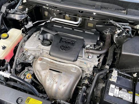 Used 2013 Toyota RAV4 XLE image 31