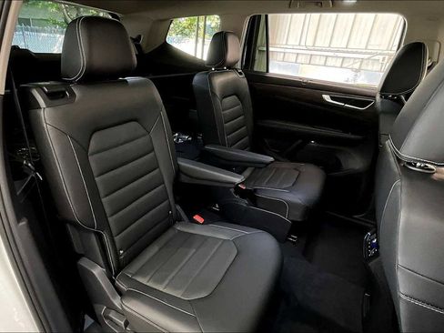 New 2026 Volkswagen Atlas SEL image 26