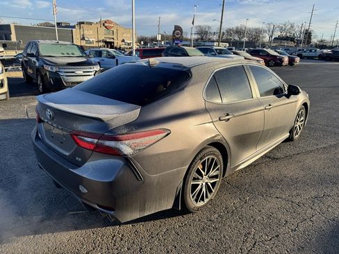 Used 2023 Toyota Camry SE image 7
