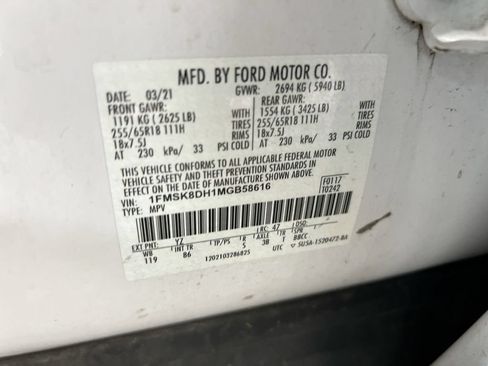 Used 2021 Ford Explorer XLT w/ Class III Trailer Tow Package AWD/4WD image 28