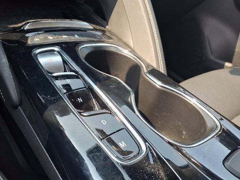 Used 2023 Buick Envision Essence AWD/4WD image 19