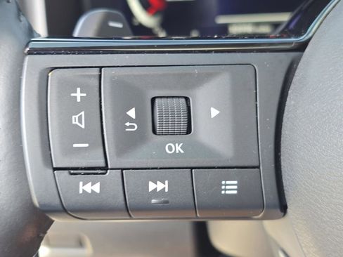 Used 2023 Nissan Rogue Platinum w/ Platinum Premium Package image 23