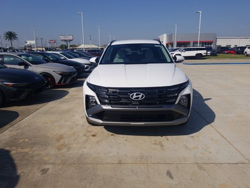 New 2026 Hyundai Tucson SEL FWD image 2