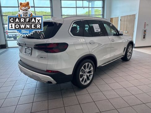 Used 2024 BMW X5 xDrive40i w/ Premium Package AWD/4WD image 6