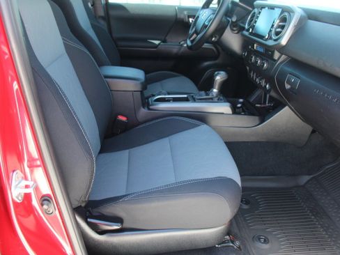 Certified 2021 Toyota Tacoma TRD Sport w/ Technology Package RWD image 23
