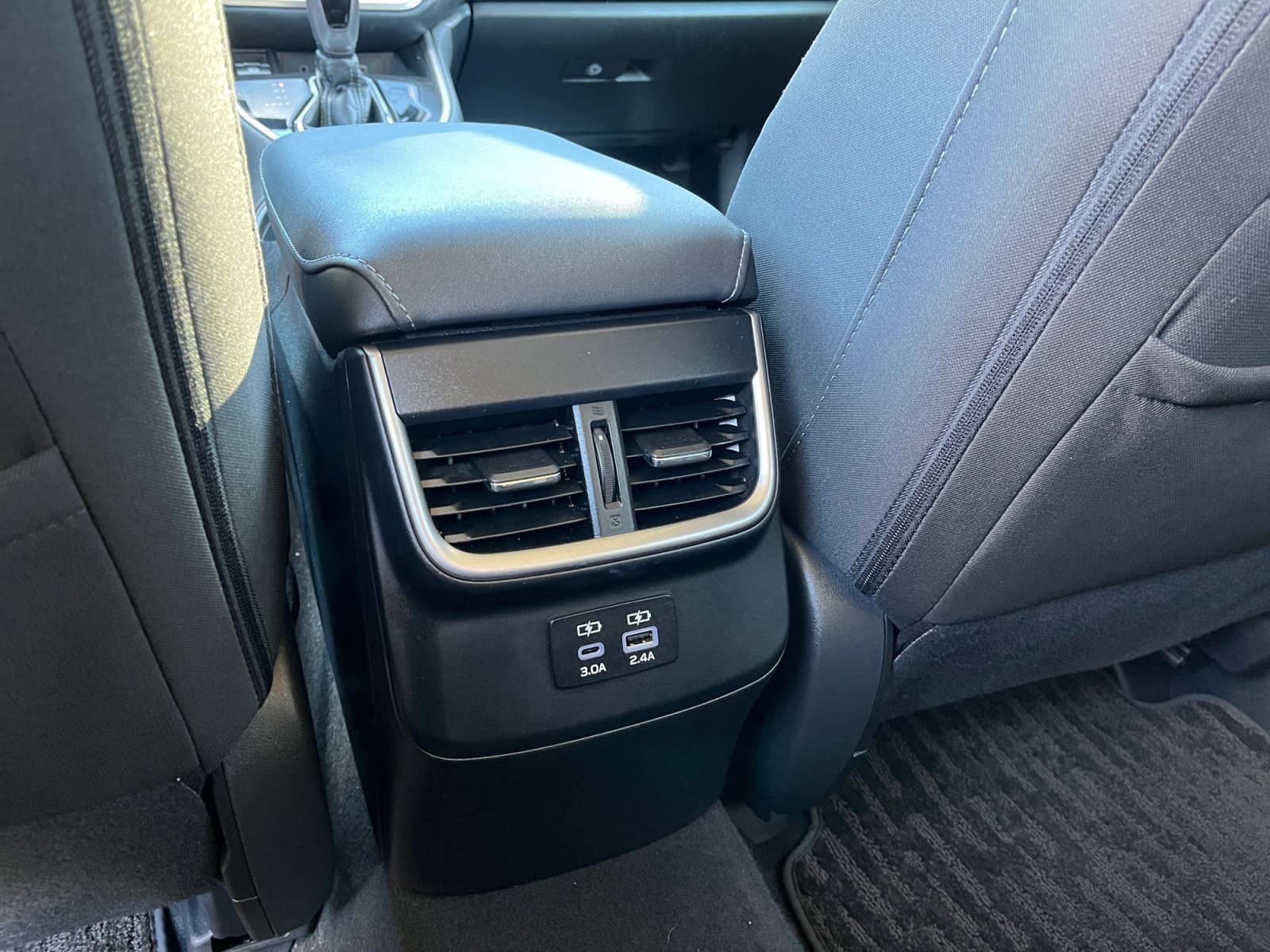 Certified 2024 Subaru Outback Premium AWD/4WD image 32