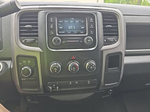Used 2016 RAM 2500 Tradesman w/ Chrome Appearance Group AWD/4WD image 21