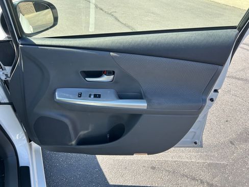 Used 2012 Toyota Prius V Two image 25