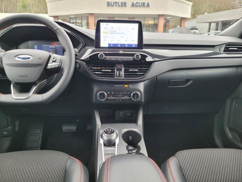 Used 2025 Ford Escape ST-Line image 15